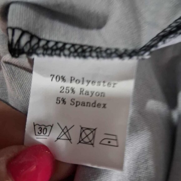 ETCYY NEW womens Classic Embellished Tank Top Blouse SIZE MEDIUM Black Multi - Picture 4 of 9